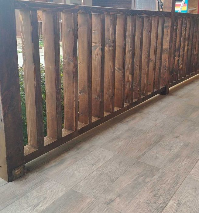 Дървени парапети