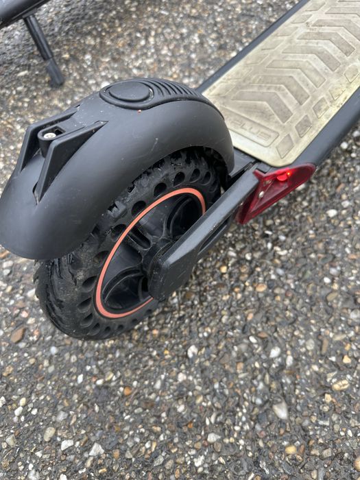 Vând trotinete electrice