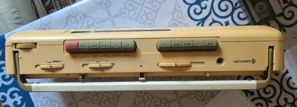 National 66, Sharp, Samsung.