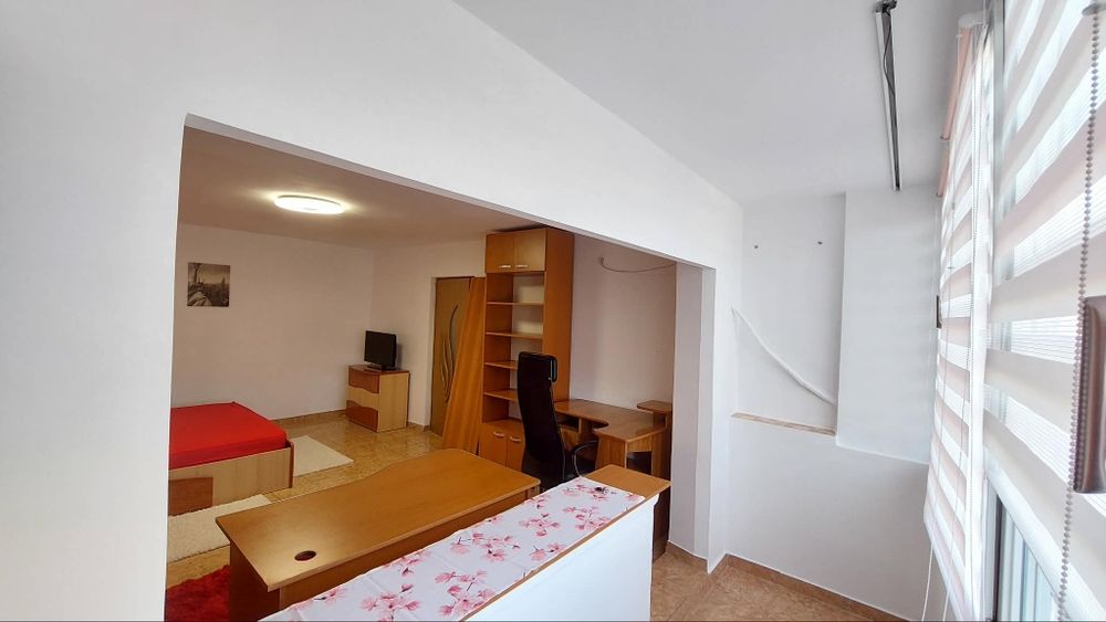 proprietar garsoniera Piata Alba Iulia Decebal