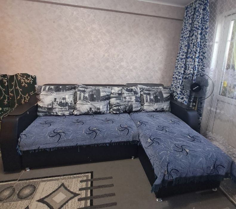 Продам угловой диван!