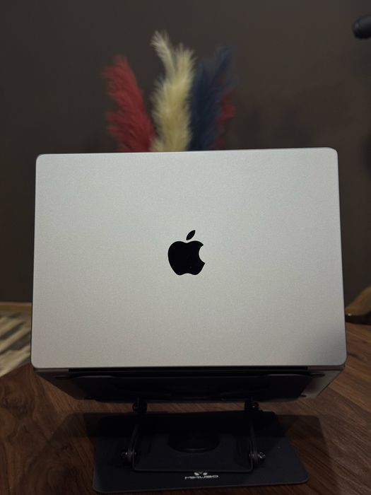 Macbook Pro M1 14inch 32/512