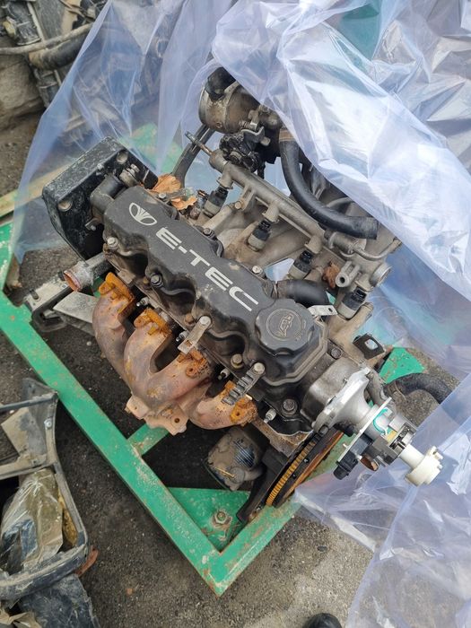 Сонс мотор сотилади