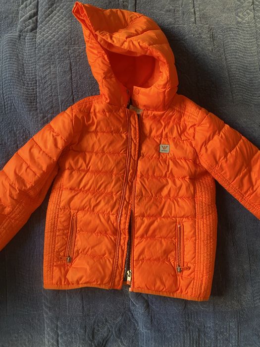 Продам детские куртки