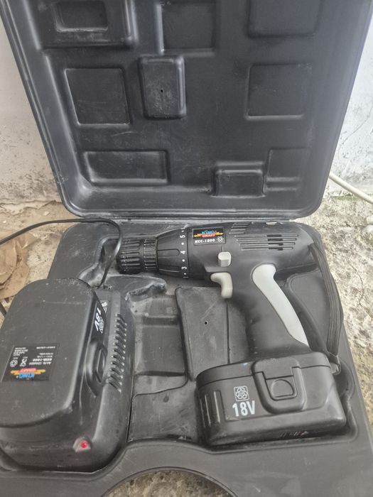 Vand mașină de găurit pe baterie King kraft