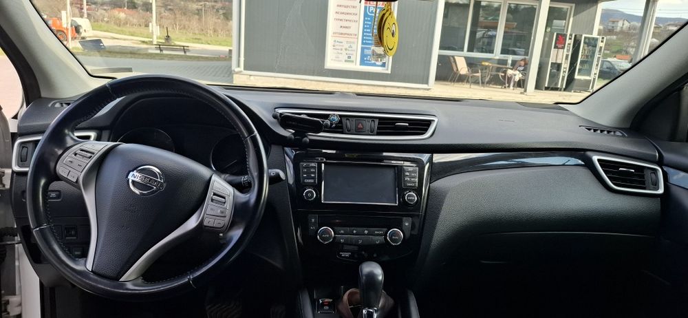 Nissan Qashqai 1.6 дизел, автомат