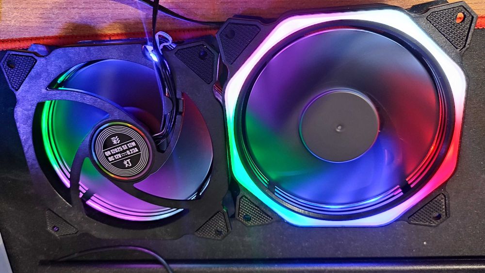 Кулер 12см rgb 3pin,molex.