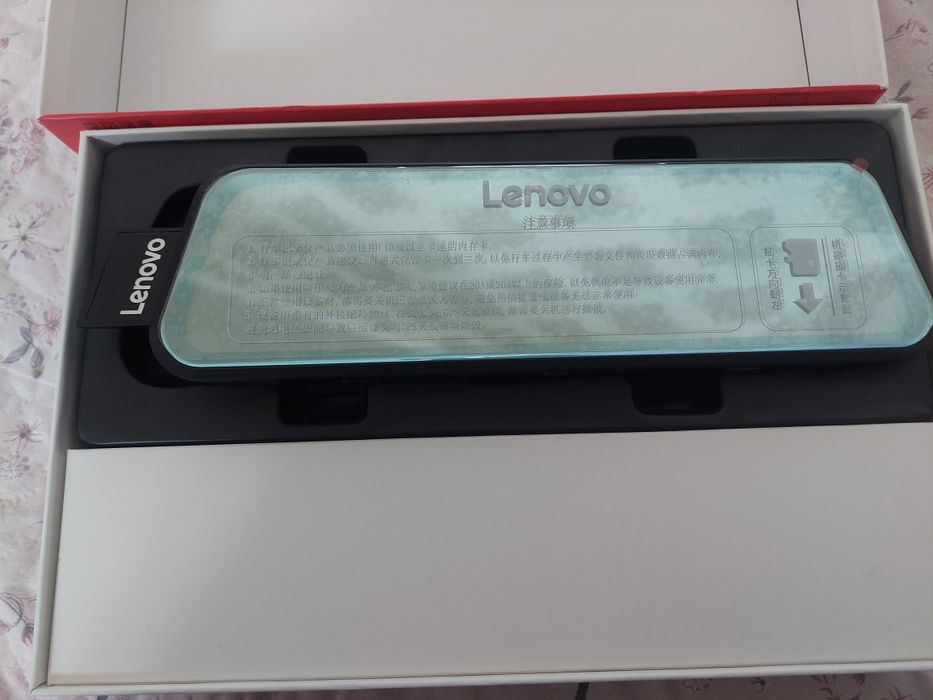 Videoregistrator Lenovo V7