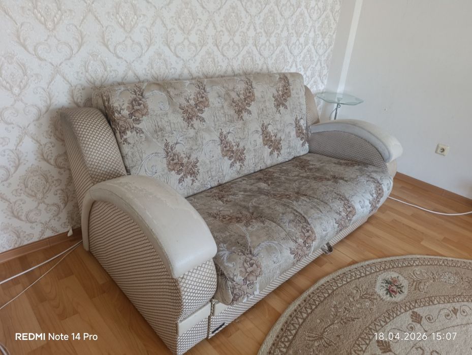 Продам диван, тахта