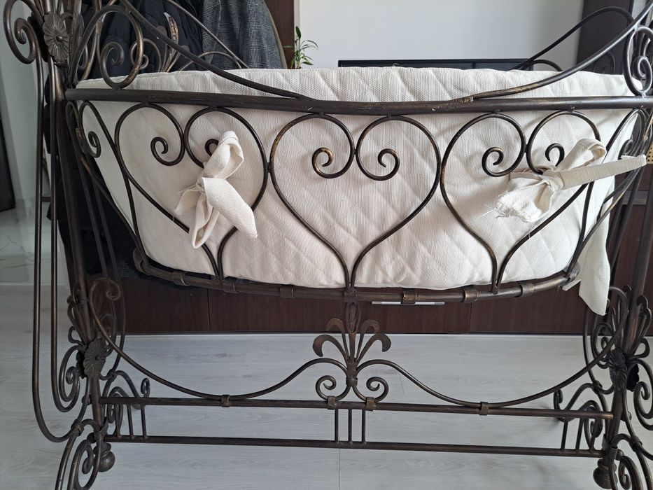 Pătut  bebe fier forjat