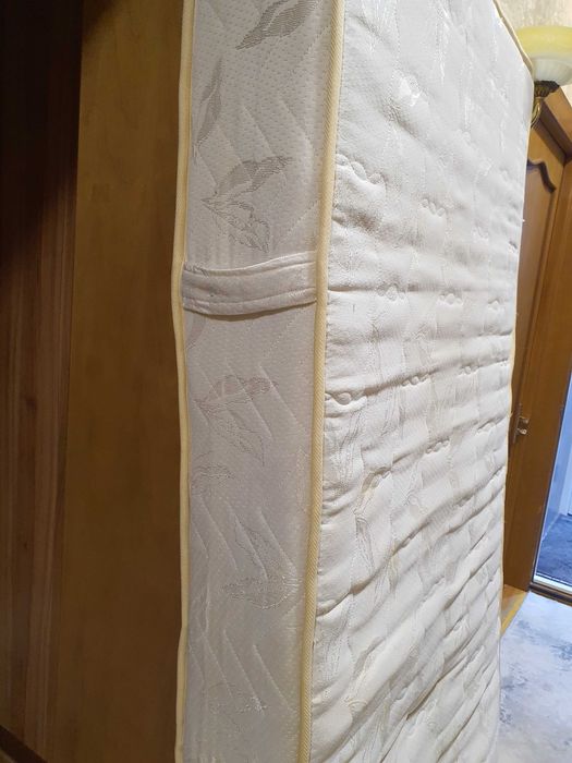 Матрас 0.9*2.0 м.