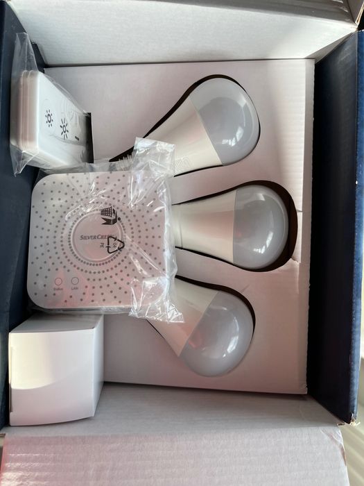 3 becuri smart Livorno si Gateway zigbee ca nou