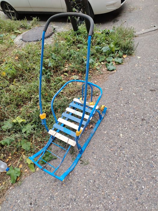 Продам новые санки