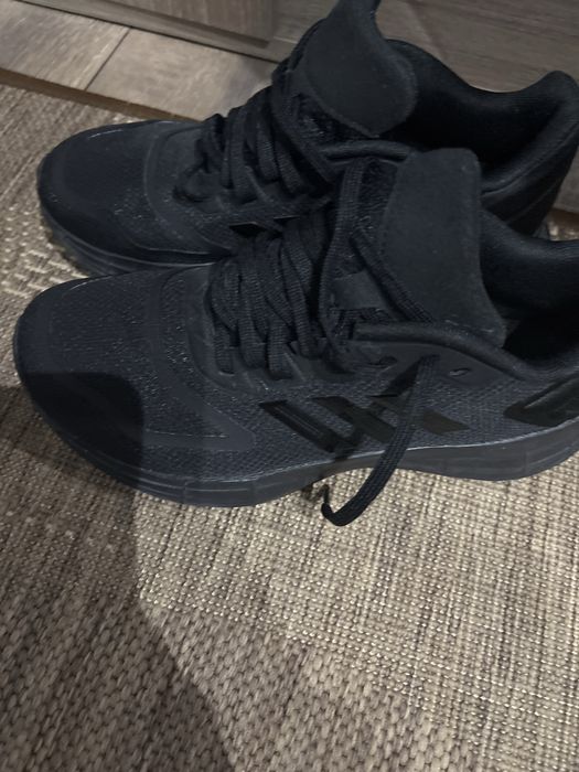 Адидас маратонки оригинални