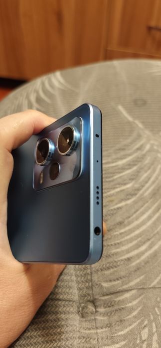 Redmi Note 13 Pro+ impecabil+ protecție spate display Oled din U.K superb