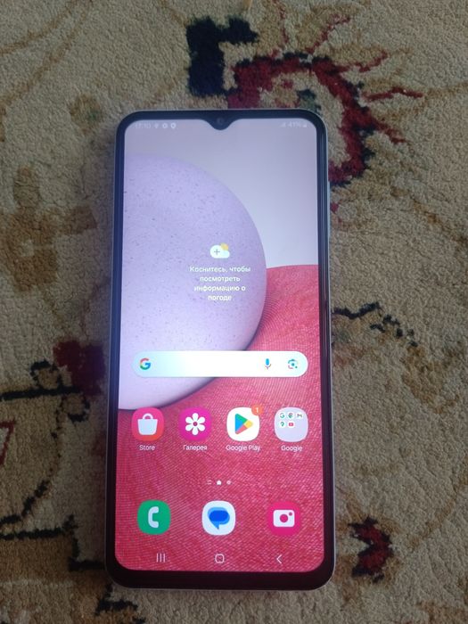 Продам смартфон Самсунг а13