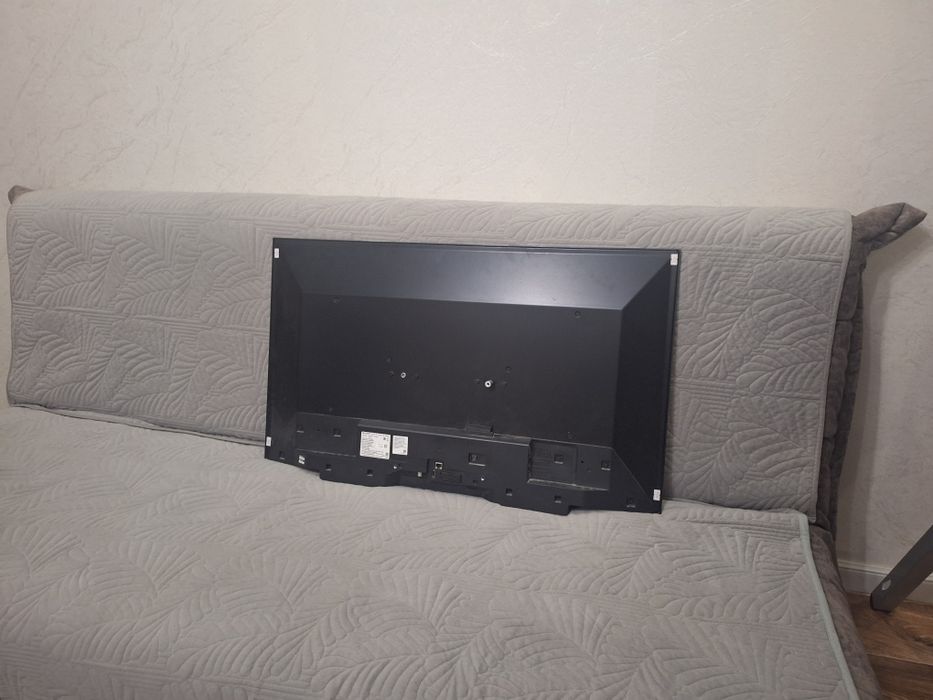 Продаётся б/у телевизор