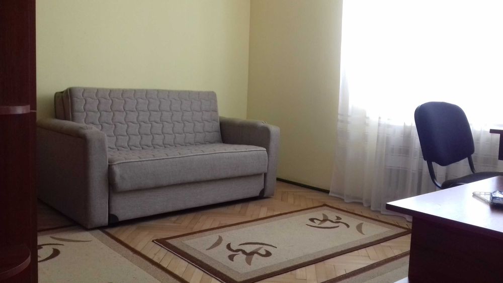 Apartament 2 camere de inchiriat zona Craiovei Pitesti, loc de parcare