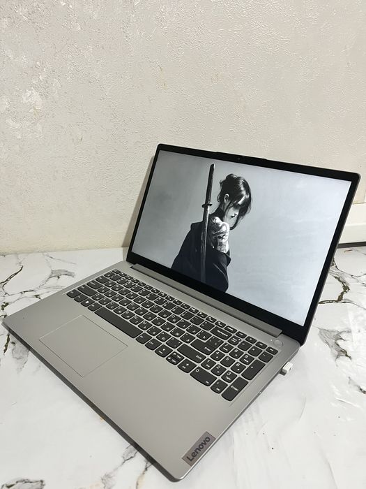 Продаю ноутбук Lenovo