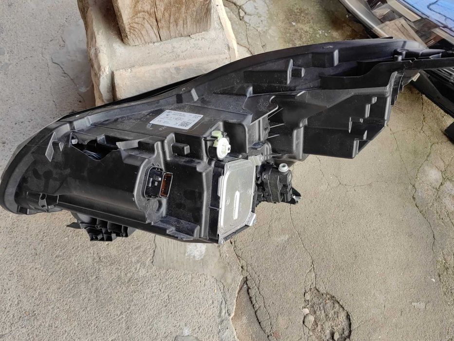 Фар Renault Captur LED десен / Фар Рено Каптюр Оригинален