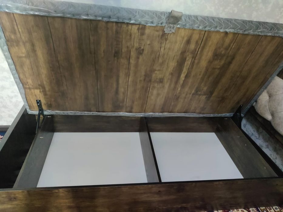 Yangi bitta kishilik karavot