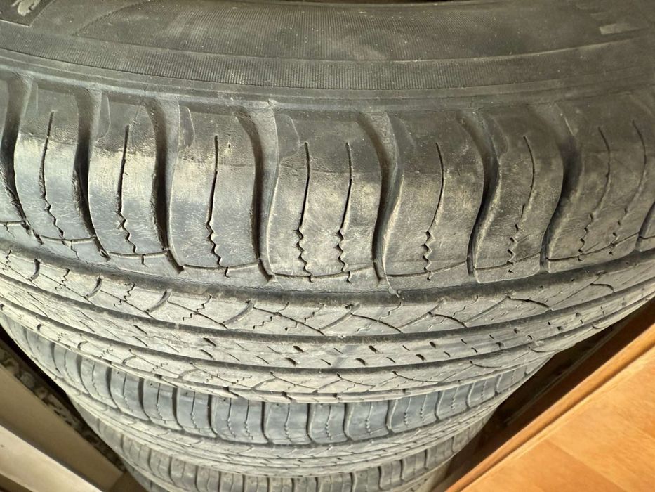 Продавам летни гуми