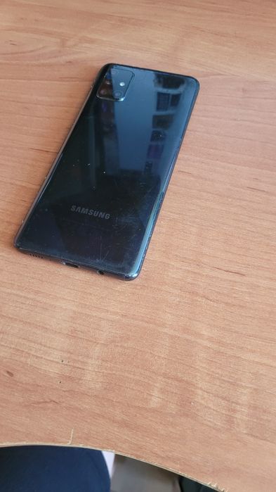 Samsung A71 с коробкой