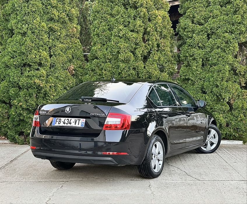 SKODA Octavia 2019 — imagine 4