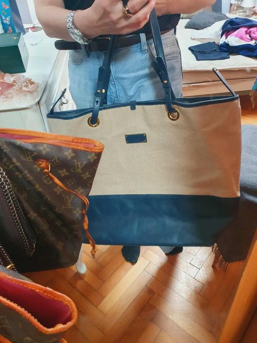 Versace, LV ,UGG, Victoria Secret, Sofia чанти