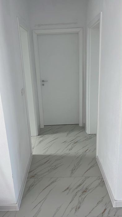 Apartament cu 3 CAMERE