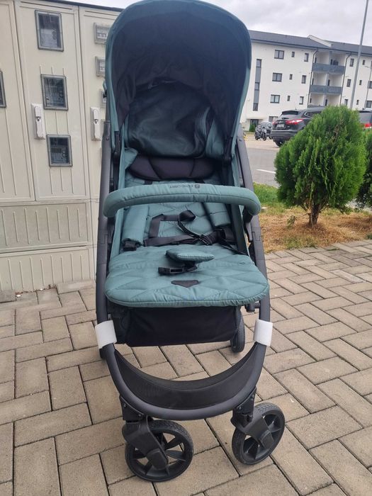 Vand carucior pentru copii, nou nefolosit
