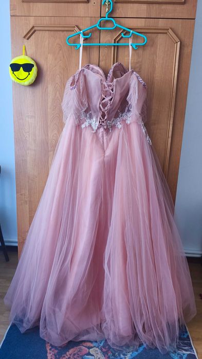 Vând rochie eleganta