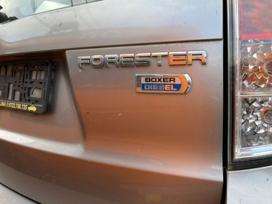 bara fata capotă radiator cutie ușa kit airbaguri scaune Haion luneta geam caseta directie Subaru Forester SH radio cd fabricație 2009 diesel dezme