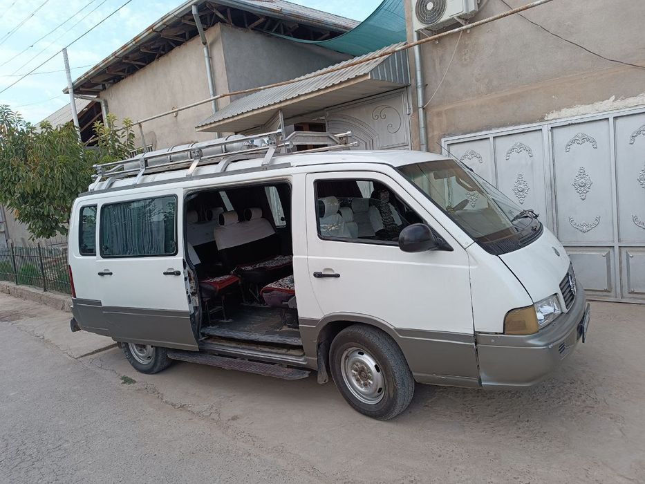 Истина микроавтобуса сотлади