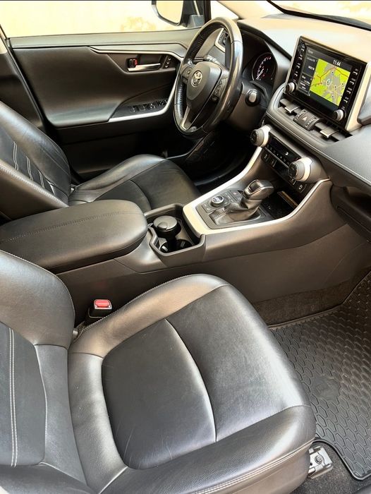 Toyota RAV4 2.0 benxina 4x4 camera 360