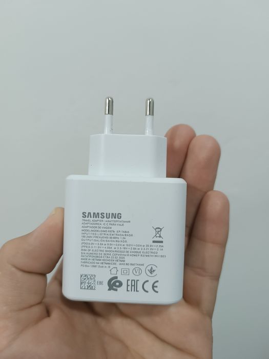 Samsung zaryadchik