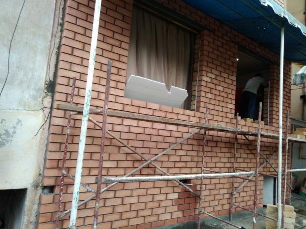 Гишт терамиз, тез ва СИФАТЛИ. Кирпичная кладка, БАЛКОН Кочественно !