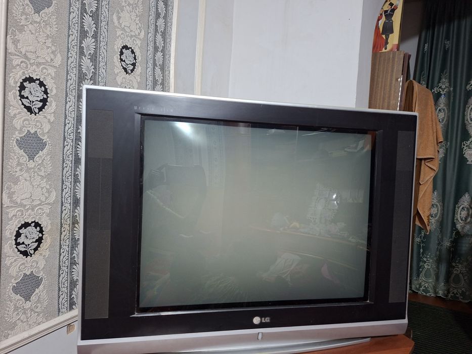 LG телевизор б/у