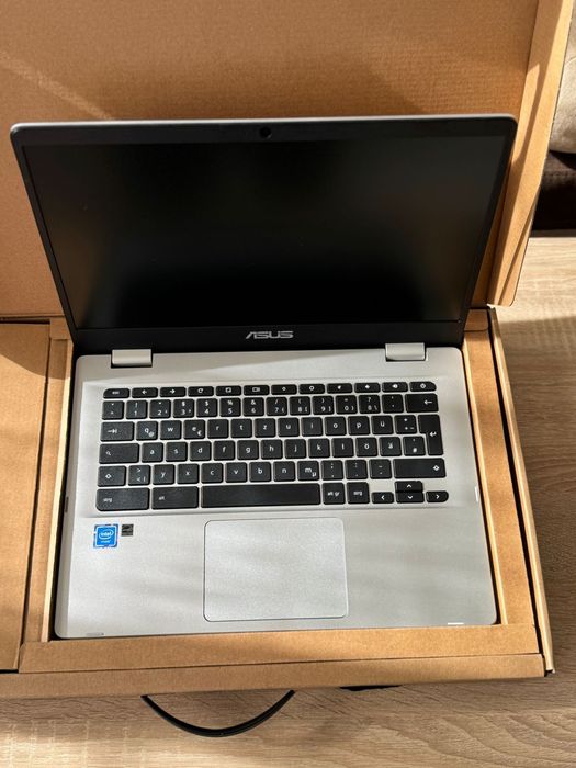 Asus chromebook c423n silver touchscreen