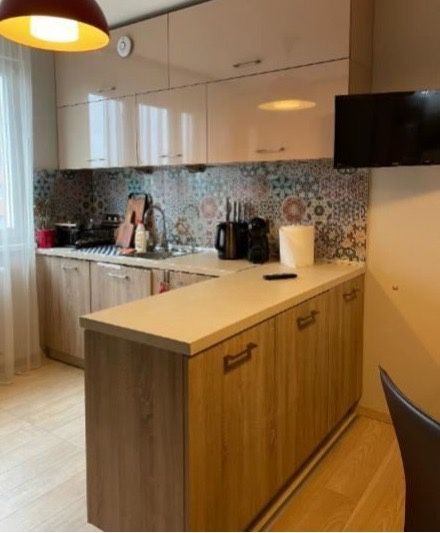 Дава се под наем Тристаен апартамент в София, Център - 105 кв.м за 561 € - Снимка #3