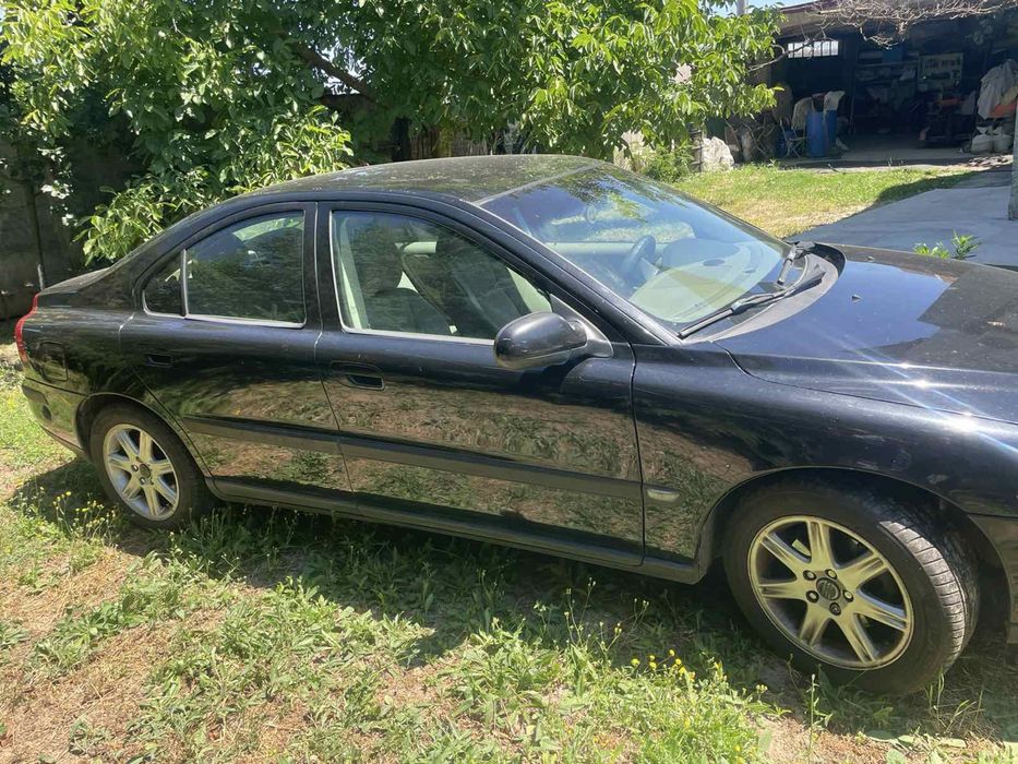 Продавам Volvo S60 цяло за части
