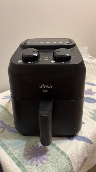 Ufesa lynx air fryer 2.8 l.