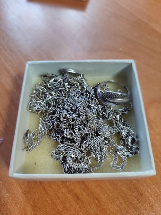 Серебро. Некоторые изделия целые