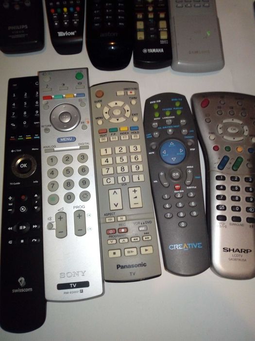 Telecomenzi universale originale tv,dvd,video,combine, tuner etc.