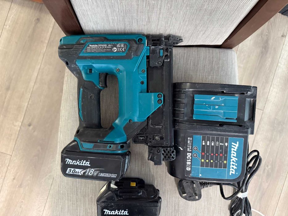 Такер Makita DFN350