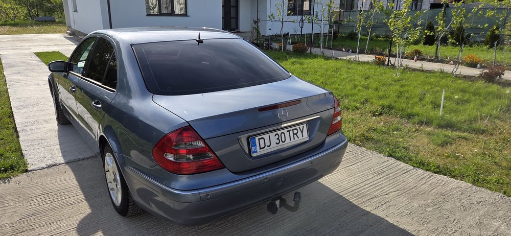 MERCEDES-BENZ E-Class 2004 — imagine 5