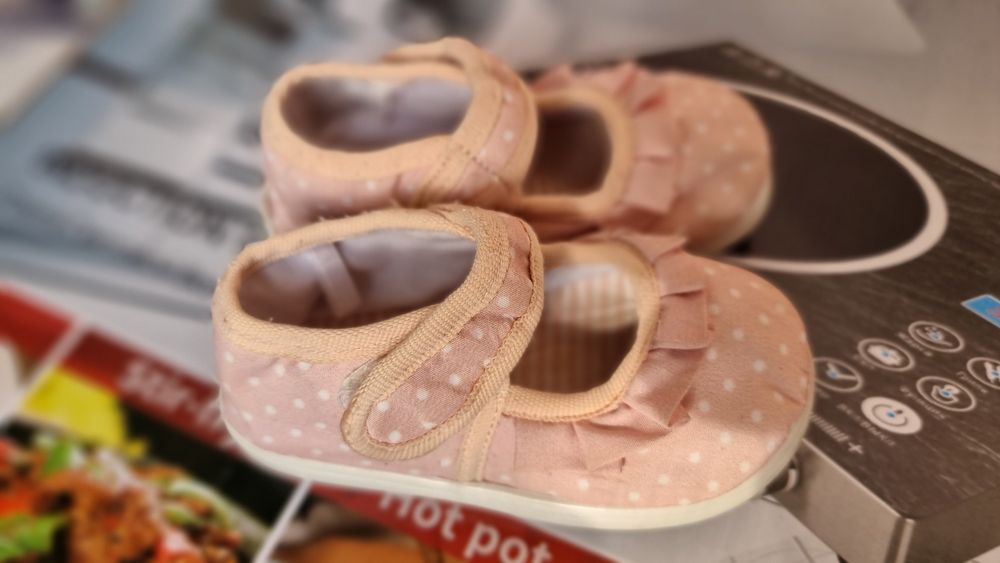 Турецкий кеды чешка LC WAIKIKI 22 размер почти новий очень лёгкий