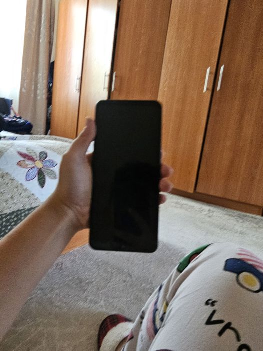 Продам телефон  редми
