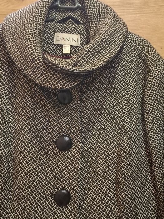 Дамско палто на DANINI