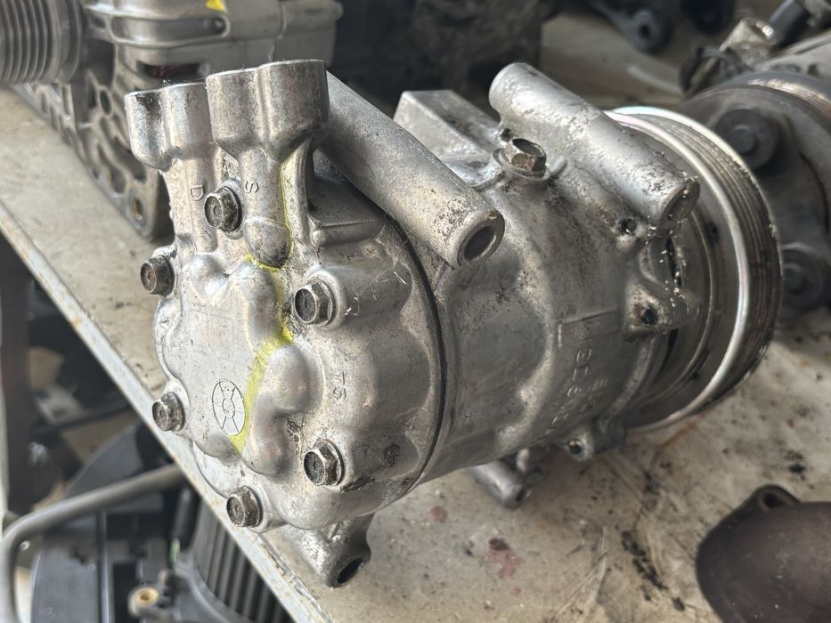 Compresor aer conditionat renault clio 3  1.5 dci